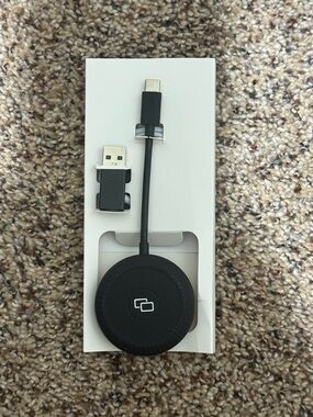 Wireless CarPlay mirror adapter